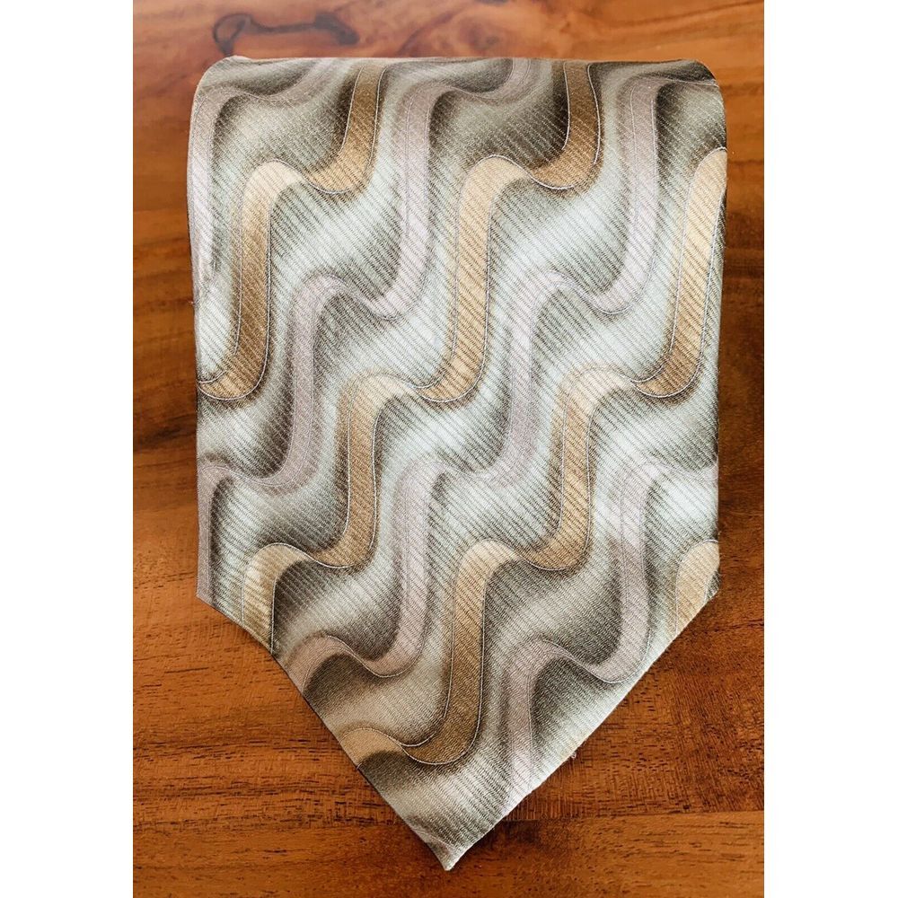 Dockers 100% Silk Green Gold White Geometric Tie Very Soft
